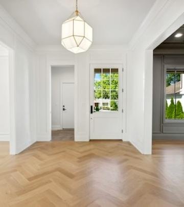 Hd 1724258426107 02 2119wilmetteave 32 Foyer Hires