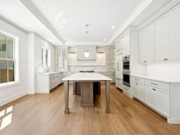 Hd 1724258428685 04 2119wilmetteave 5 Kitchen Hires