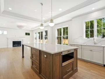 Hd 1724258433740 08 2119wilmetteave 94 Familyroomkitchen Hires